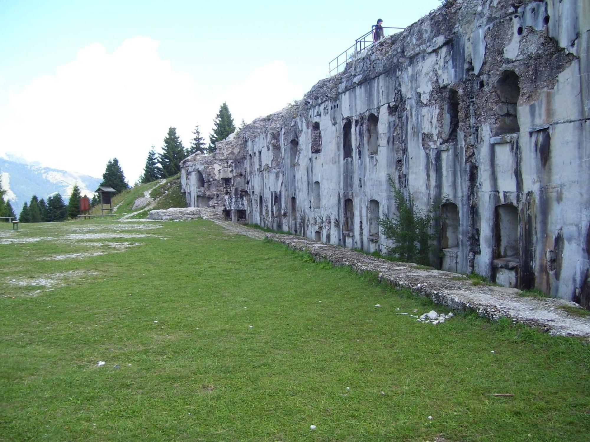 Hotel Due Spade Folgaria Exterior foto